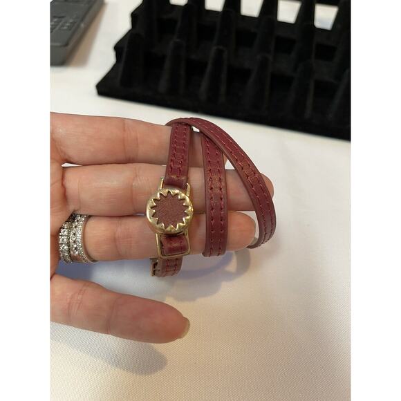 House of Harlow red leather - gold pendant, perfect condition. - Picture 9 of 16